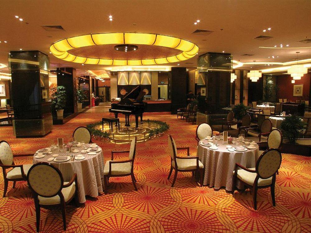 The Bund Riverside Hotel Xangai Restaurante foto